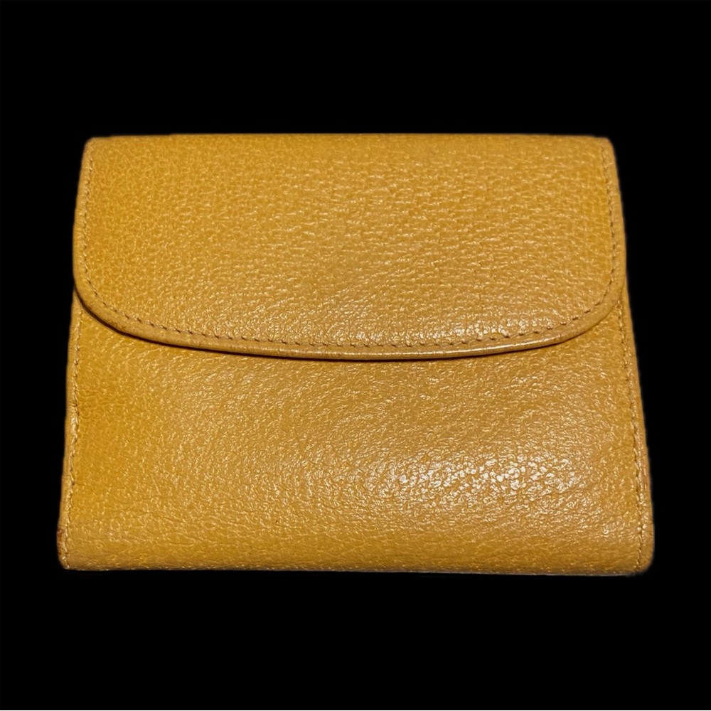 Authentic vintage Gucci tan bifold wallet | women’s and men’s designer